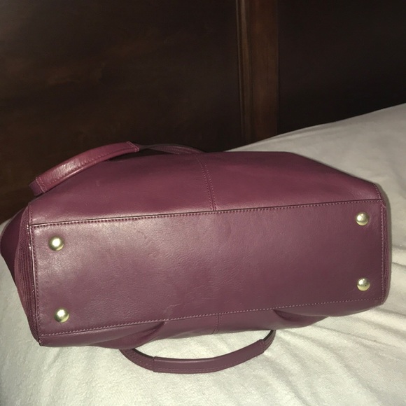 Coach bag. EUC!! Used for two months - Picture 6 of 8